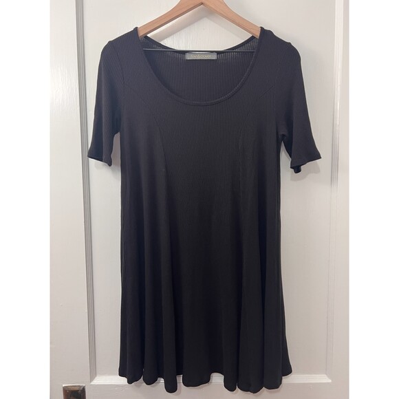 Finn & Clover Women's Black Dress Ribbed Short Sleeve Rayon Spandex Size S - Picture 1 of 8